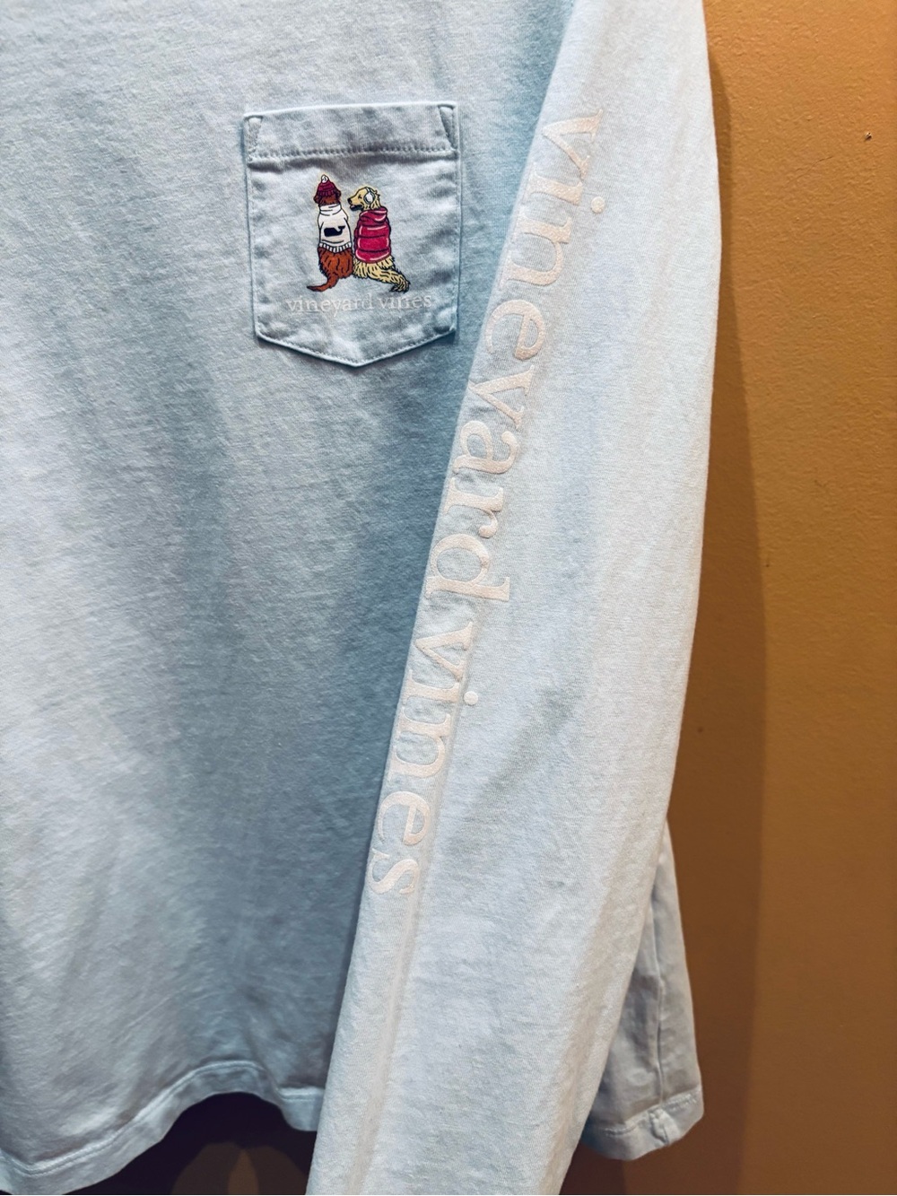 Vineyard Vines sunset ski puppies long sleeve pocket cotton t-shirt size medium - Picture 3 of 9